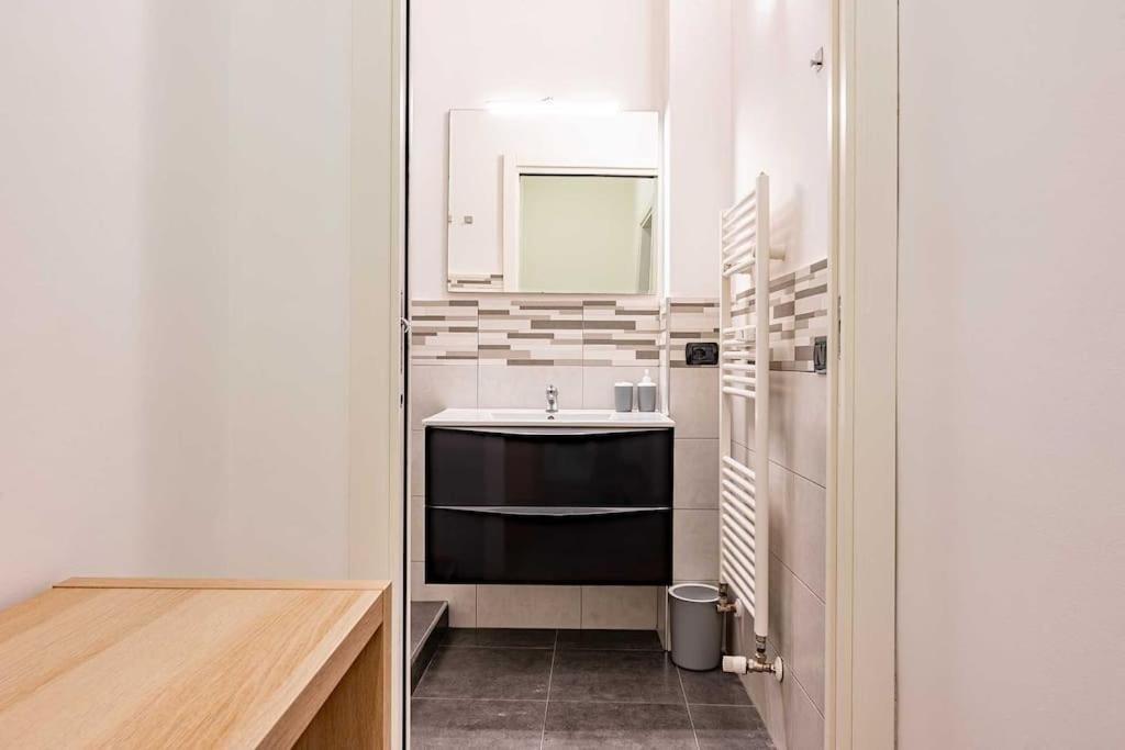 Guest Planet - Modern Flat Centrale M2 Milan Extérieur photo
